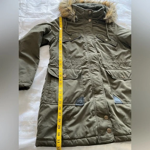 DKNY Women’s Large Hunter Green Faux Fur Lined Hood Button/Zip Coat - Picture 9 of 16